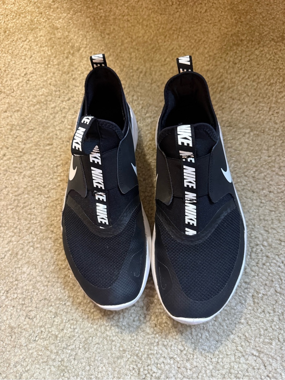 Nike Youth Slip-On Sneakers - Black & White